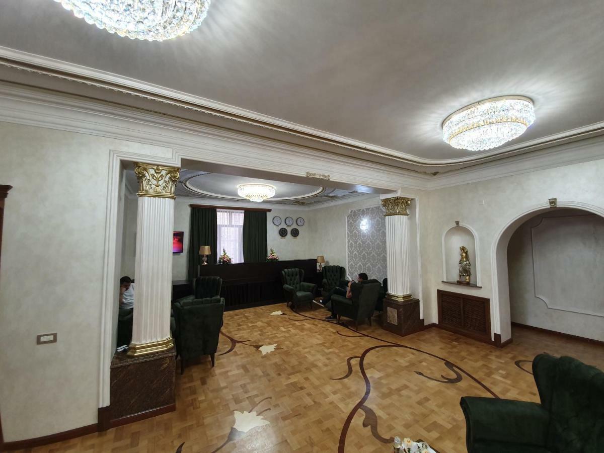 Royal Palace Hotel Ванадзор Екстер'єр фото
